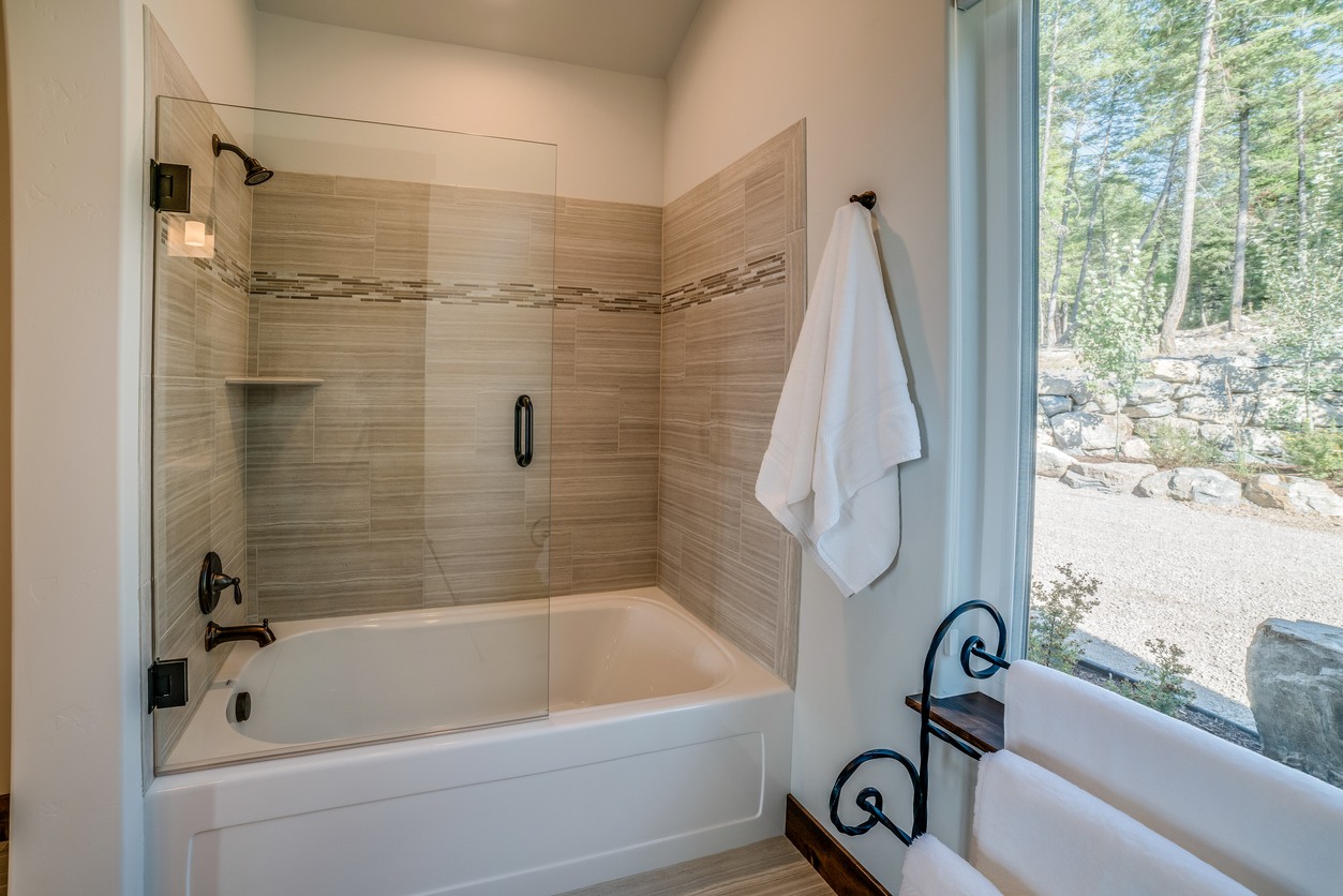 Tub and Shower Combo