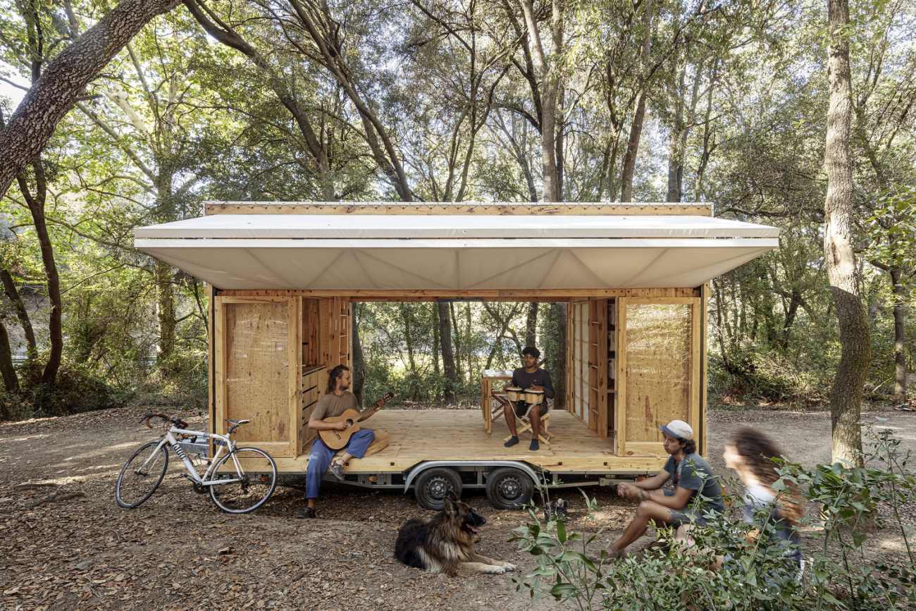 Tiny Home You Can Pull with Your Truck Design