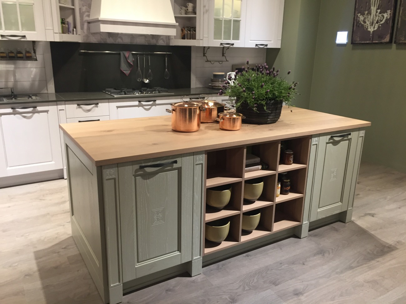 Multifunctional kitchen island