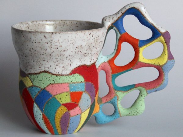 Kaleidoscopic Handles Grow in Biomorphic Shapes from Jessica Thompson-Lee’s Ceramic Mugs